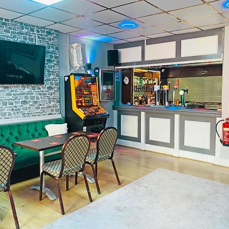 The J & S Hotel بلاكبول المظهر الخارجي الصورة